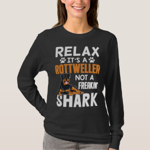 Camiseta Relaxe É Um Rottweiler Não Um Cão De Tubarão Freak