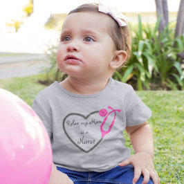 Camiseta Relaxe Minha Mãe É Uma Enfermeira Coração Estetosc