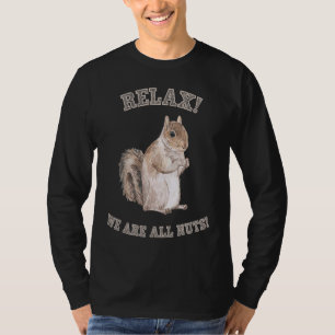 Camiseta Relaxe Somos Todos Loucos Animal da Floresta Esqui