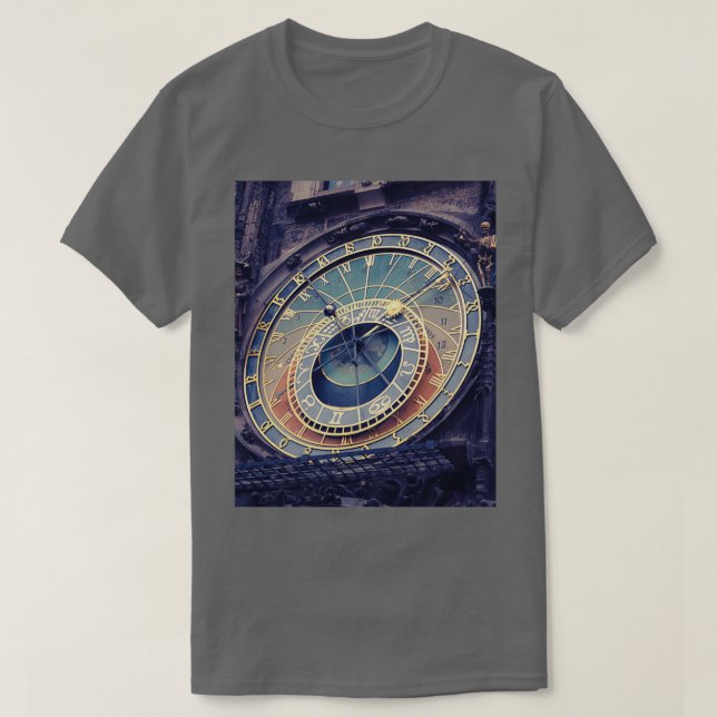 Camiseta Relógio Astronômico de Praga (Frente do Design)