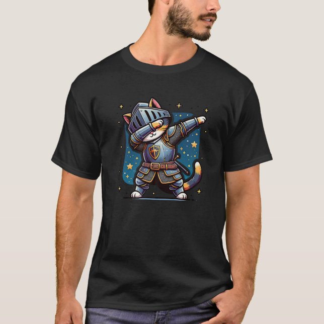 Camiseta Ren Faire Medieval Knight Dabbing Cat Kitten Engra (Frente)