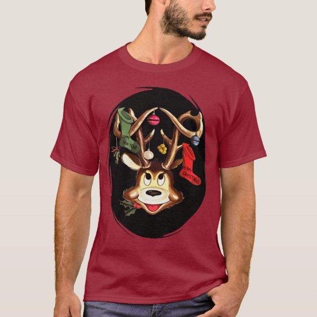 Camiseta Rena Sorridente Decorada Com Meia de Natal (Frente)