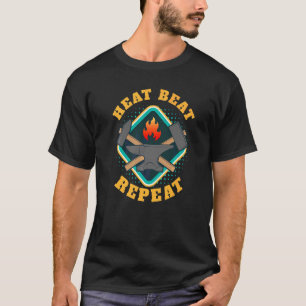 Camiseta Repetição de aquecimento I Forge Anvil Artisan Bla
