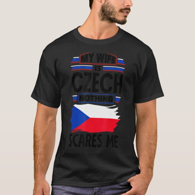 Camiseta República Tcheca Bandeira Minha Esposa É Tcheco Na (Frente)