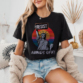 Camiseta RESIST Mãos Fora da Estátua da Liberdade Política