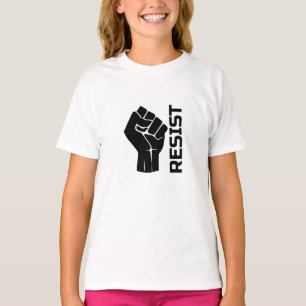 Camiseta Resistir com o punho - em preto 0002