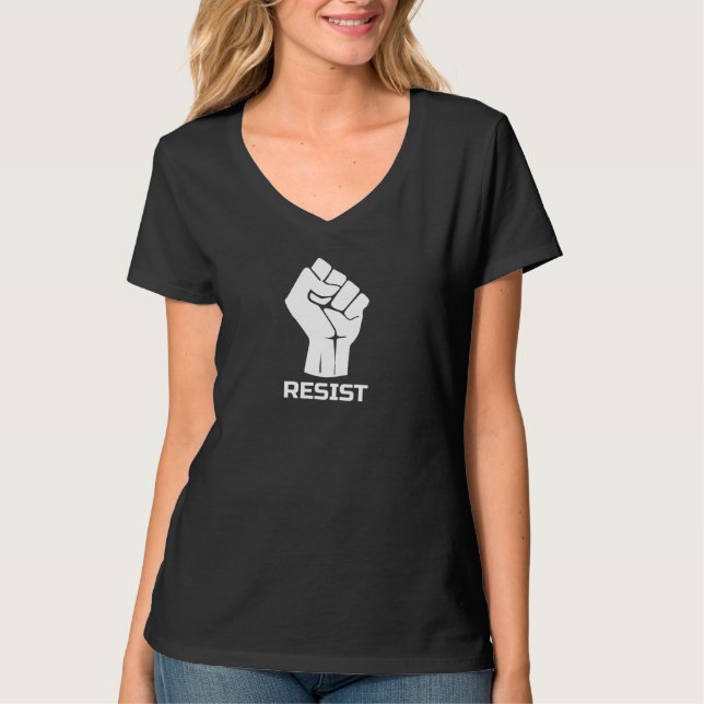 Camiseta Resistir com punho - em branco (Frente)