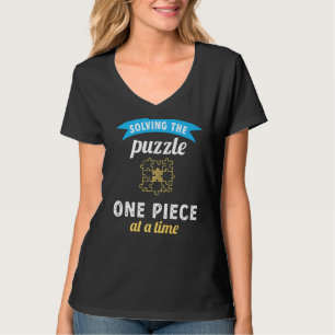Camiseta Resolvendo As Peças De Quebra-cabeça Um De Cada Ve