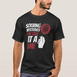 Camiseta Resolvendo Mistérios, Uma Pista Por Vez De Ciência