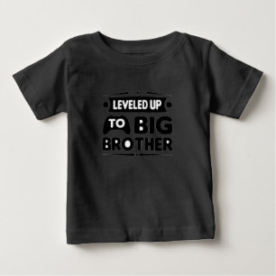 Camiseta Responsabilidades de irmão mais velho Promovido a