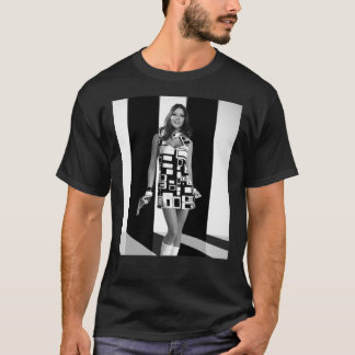 Camiseta Rest In Peace Diana Rigg Essential