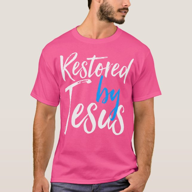 Camiseta Restaurado por Jesus - Resgatado em Cristo Salvo c (Frente)