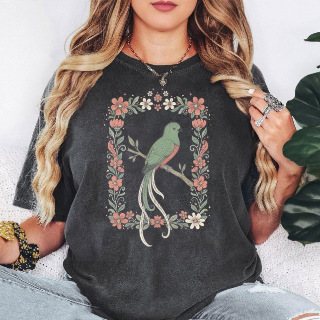 Camiseta Retângulo Floral de Pássaro Quetzal (Criador carregado)