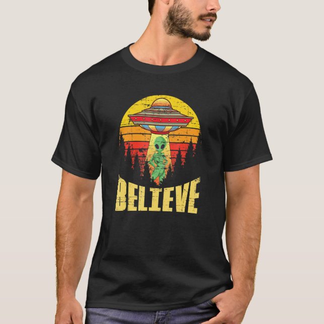 Camiseta Retr De Objeto De Voz Não Identificado Da Crença D (Frente)