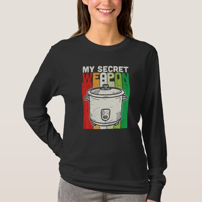 Camiseta Retrair minha arma secreta Comida de armas culinár (Frente)
