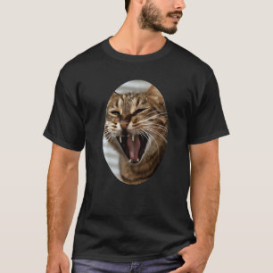 Camiseta Retrato Artístico de Gato Malhado Bocejando