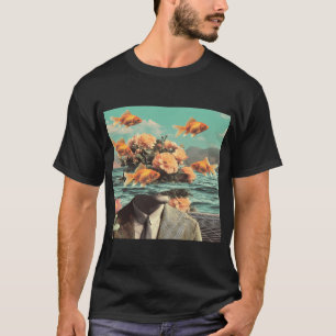Camiseta Retrato Surrealista Com Flores de Peixe Dourado e