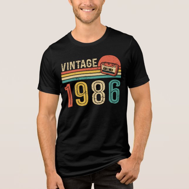 Camiseta Retro 1986 Birthday Vintage Cassette Tape 40th   (Frente)