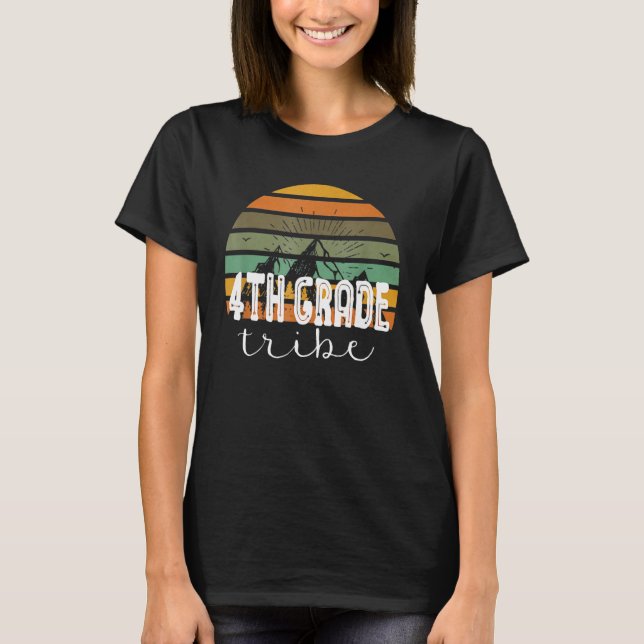 Camiseta Retro 4th Grade Tribe Fourth Grade Back To School  (Frente)