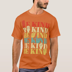 Camiseta Retro Be Kind Sign Language Shirt Para Mulheres Su