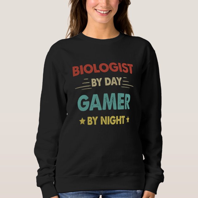 Camiseta Retro Biologist By Day Gamer By Night (Frente)