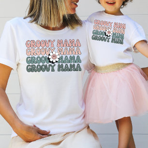 Camiseta Retro Boho Groovy Mama Daisy Flower Repeat Text