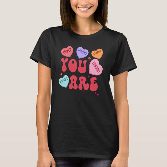 Camiseta Retro Candy Heart Teacher Valentine's Day You Enou (Frente)