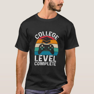 Camiseta Retro College Level Complete Gamer Sunset