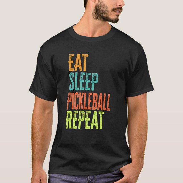 Camiseta Retro Coma Sono Repetitivo Repetir Dink (Frente)
