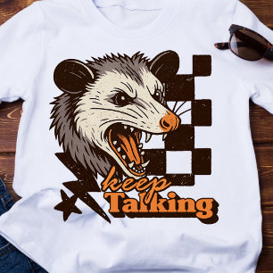 Camiseta Retro Continue Falando Feral Possum: Animal Selvag