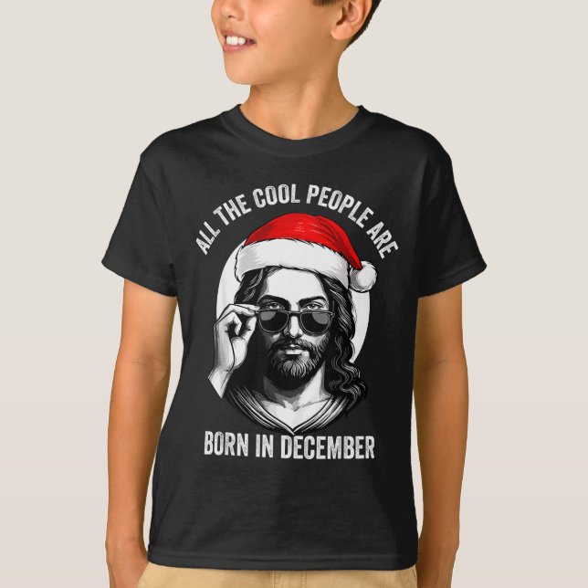 Camiseta Retro Cool People Are Born In December Christian C (Frente)