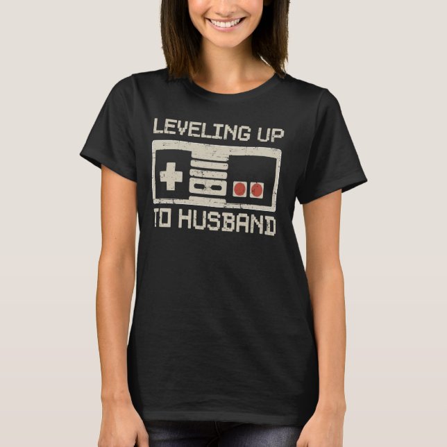 Camiseta Retro de Marido Gamer Subindo de Level Fe (Frente)