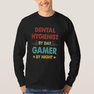 Camiseta Retro Dental Hygienist By Day Gamer By Night