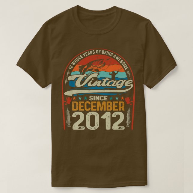 Camiseta Retro Dezembro De 2012, 10 Anos De Pesca Com Mais  (Frente do Design)