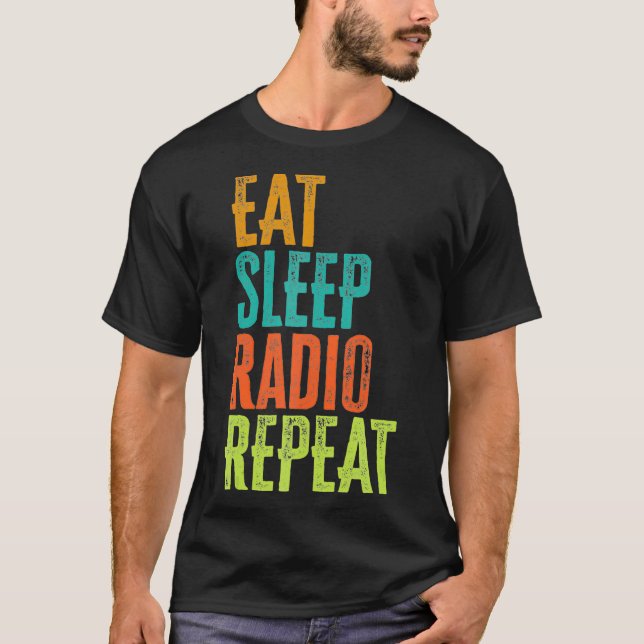 Camiseta Retro Eat Sleep Radio Repeat Wireless Chat Ham (Frente)