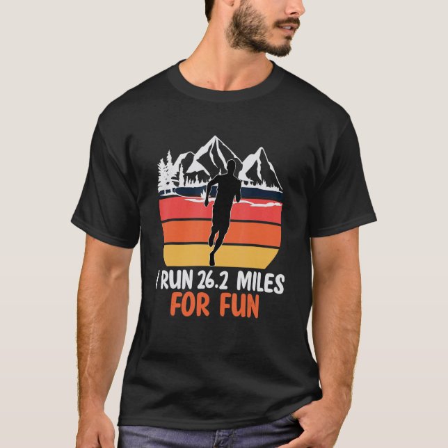 Camiseta Retro First Marathoner Marathon Finisher 26 2 Runn (Frente)