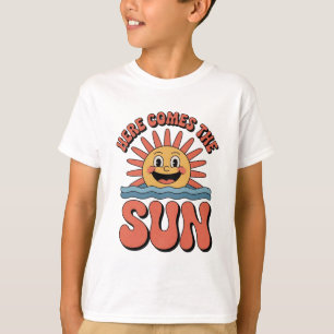 Camiseta Retrô Gráfico "Here Comes The Sun" Vintage dos Ano