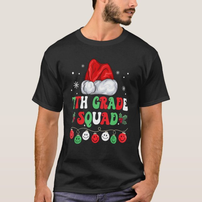 Camiseta Retro Groovy 7th Grade Squad  Christmas Teacher Li (Frente)