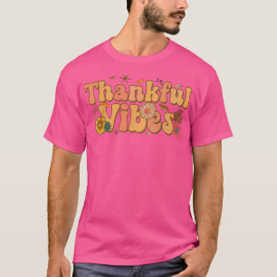 Camiseta Retro Groovy Ação de Graças Vibes Cai