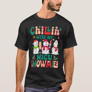 Camiseta Retro Groovy Chillin Com Minha NICU Enfermeira C