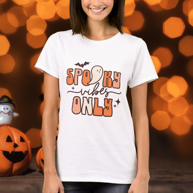 Camiseta Retro Groovy Halloween Spooky apenas (Criador carregado)