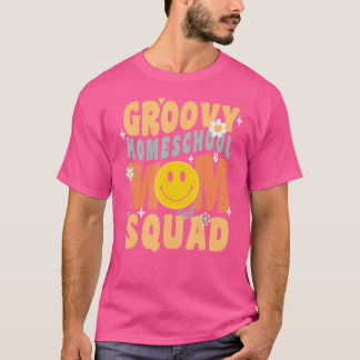 Camiseta Retro Groovy Homeschool Professora Mãe Squad 3 Hom