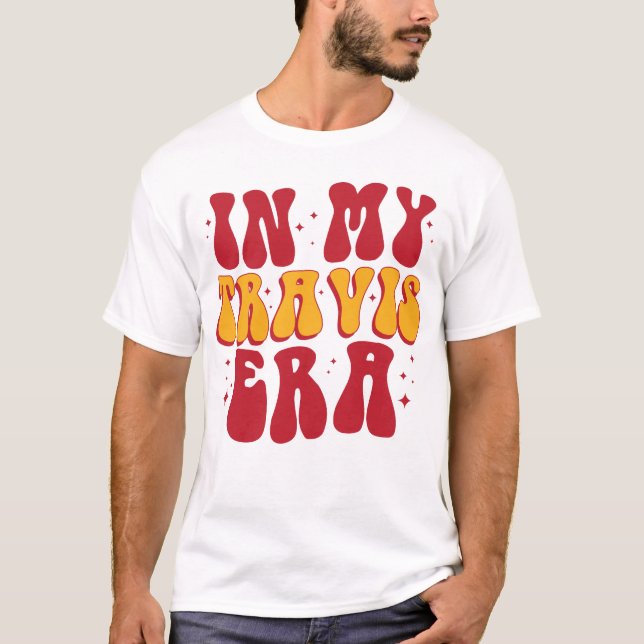 Camiseta Retro Groovy Na Minha Era Travis  (Frente)