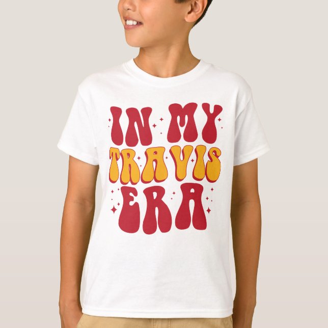 Camiseta Retro Groovy Na Minha Era Travis  (Frente)