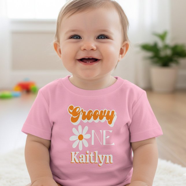 Camiseta Retro Groovy Primeiro Aniversário de uma Menina (Criador carregado)