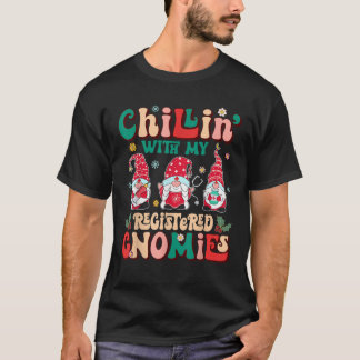 Camiseta Retro Groovy Relaxando Com Minha Enfermeira Anã Re