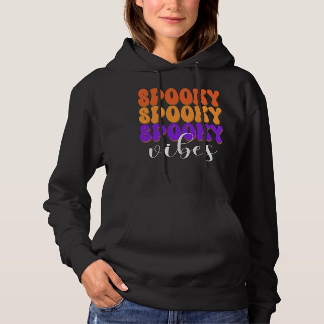 Camiseta Retro Groovy Spooky Vibes Halloween (Frente)
