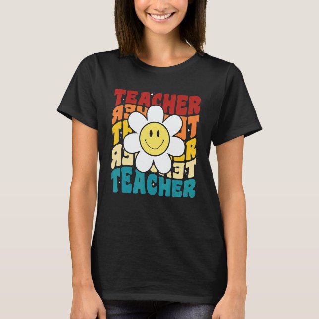 Camiseta Retro Groovy Teacher Happy Daisy Inspirational Col (Frente)