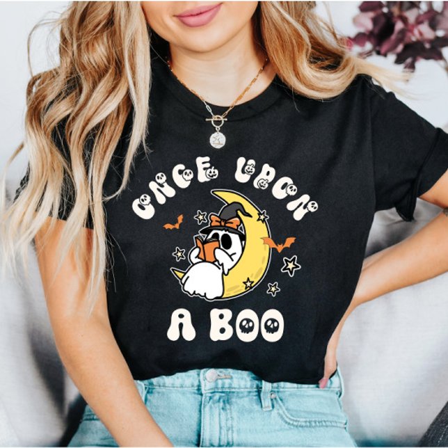 Camiseta Retro Halloween Ghost Lendo "Once On a Boo" (Criador carregado)