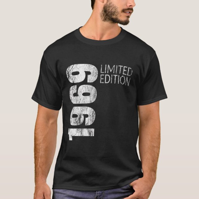 Camiseta Retro Homens De 54 Anos Com 54 Presentes De Aniver (Frente)